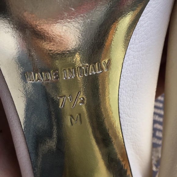 White Leather Juice Couture Pumps with Gold Buckle - Picture 7 of 7